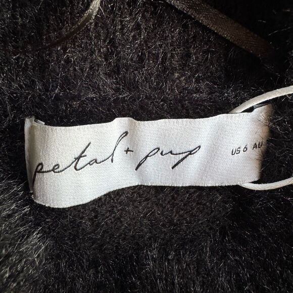 Petal & Pup Soft Daril Dress Black Sz 6 Gorgeous bell Sleeves Stretch NWT - Picture 6 of 13